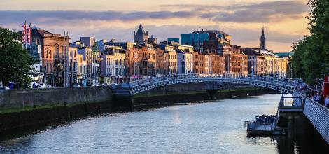 Ha'penny Bridge, Dublin, Ireland