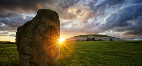 Newgrange, Boyne Valley, Ireland Newgrange, Boyne Valley, Ireland