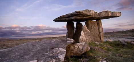 Poulnabrone Dolmen, Ireland Poulnabrone Dolmen, Ireland