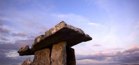 Poulnabrone Dolmen, Ireland Poulnabrone Dolmen, Ireland